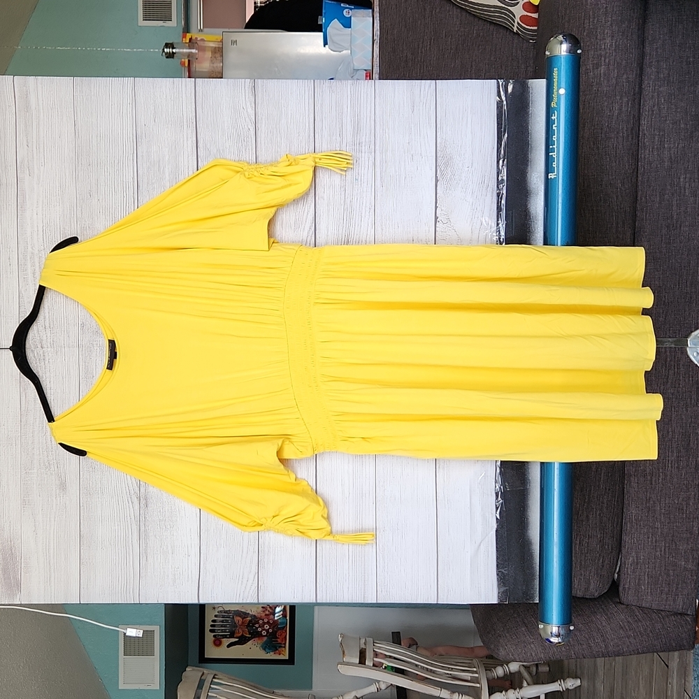 Lane bryant yellow 3/4 sleeve open shoulder dress